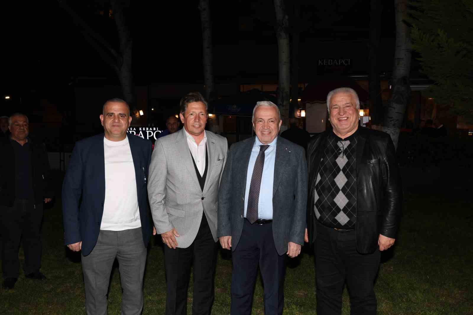 Başkan Şadi Özdemir amatör spor kulüp temsilcileri ile buluştu
