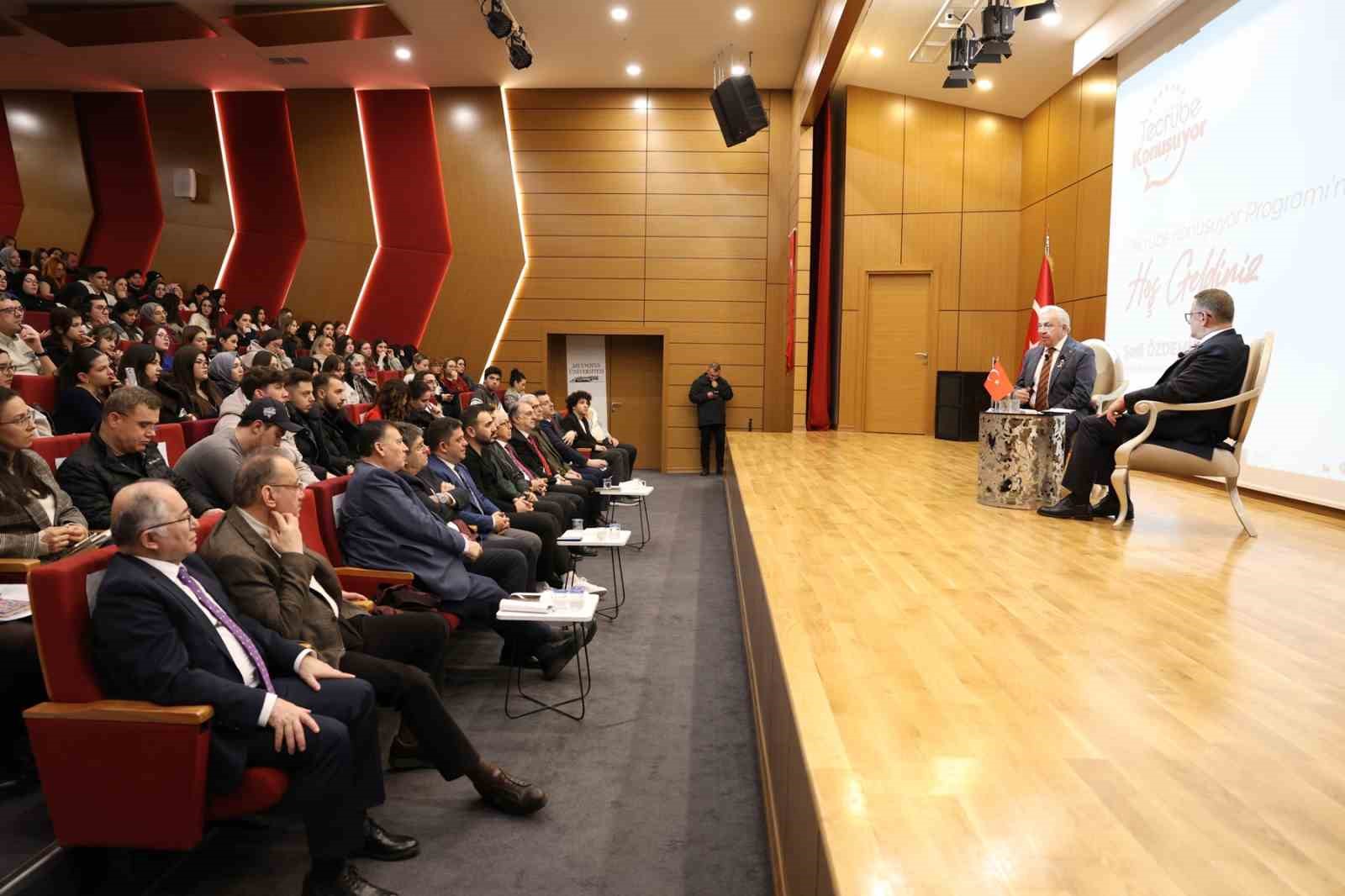 Başkan Şadi Özdemir gençlerle buluştu
Başkan Şadi Özdemir gençlerle buluştu