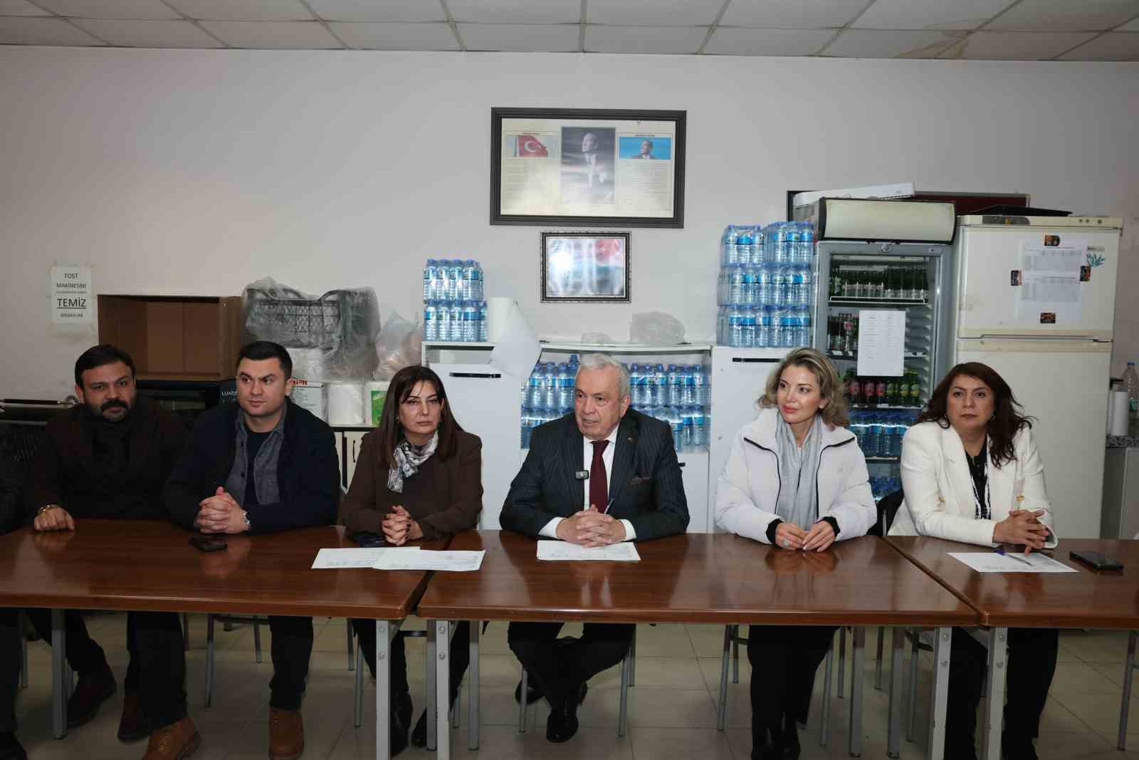 Başkan Şadi Özdemir’den karla mücadele ekiplerine teşekkür
