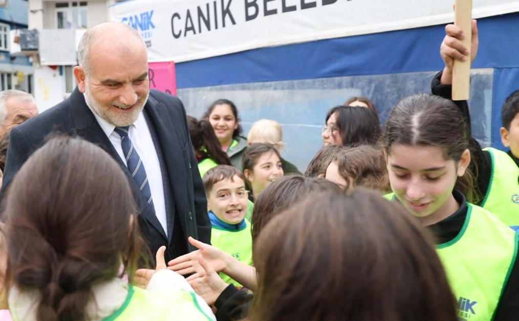 Başkan Sandıkçı: "Çocuklarımıza doğa ve çevre bilinci kazandırıyoruz"
