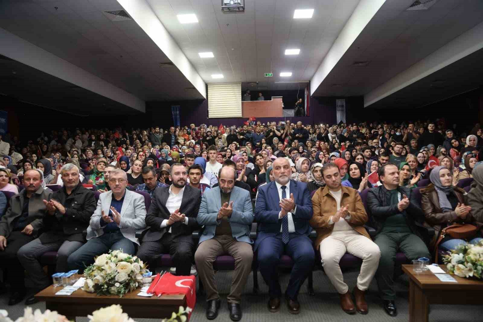 Başkan Sandıkçı: "Kültür ve sanatta öncü olmaya devam ediyoruz"
Başkan Sandıkçı: "Kültür ve sanatta öncü olmaya devam ediyoruz"