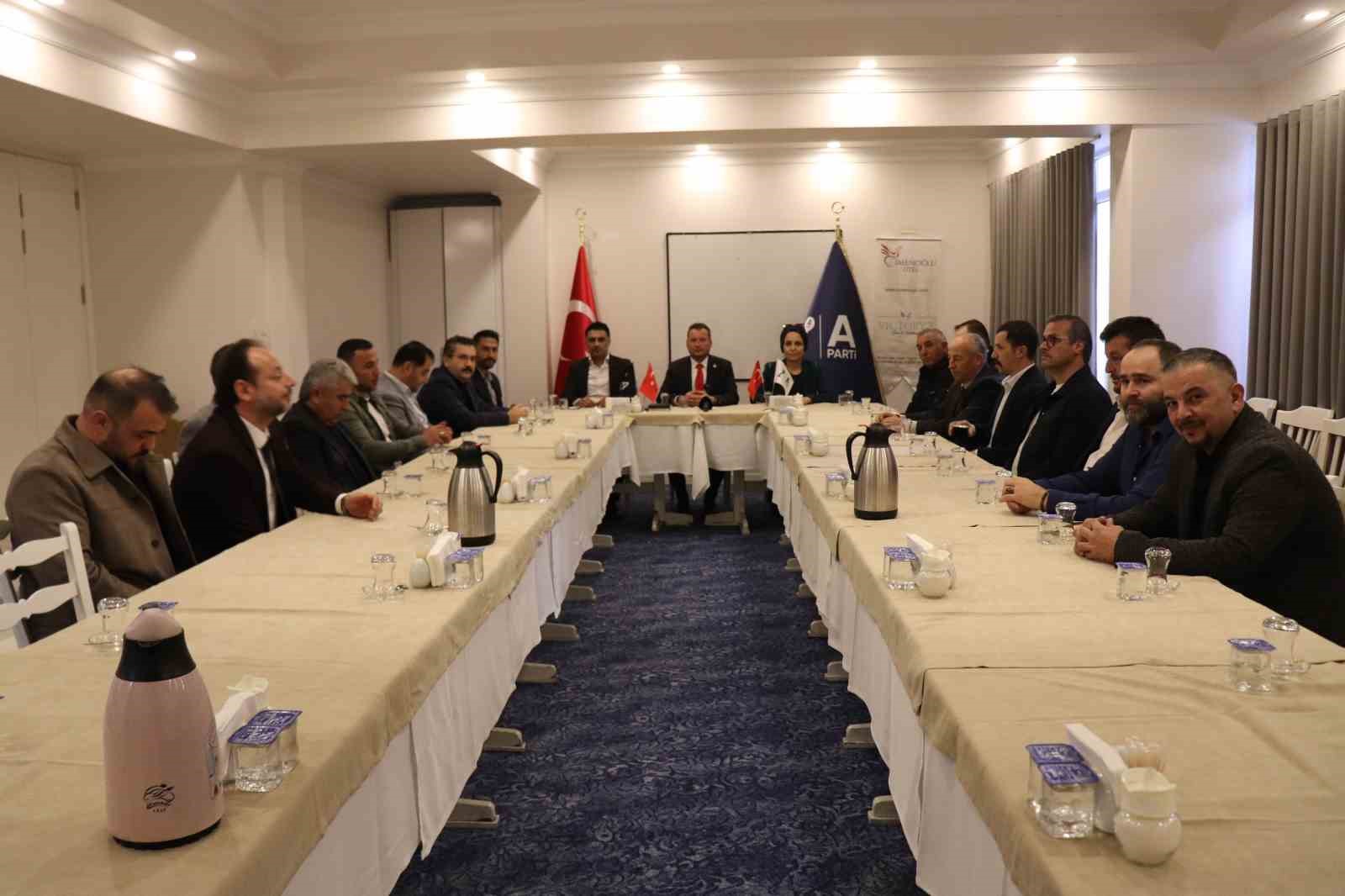 Başkan Saruhan: "Anahtar Parti bu milletin umududur"
Başkan Saruhan: "Anahtar Parti bu milletin umududur"