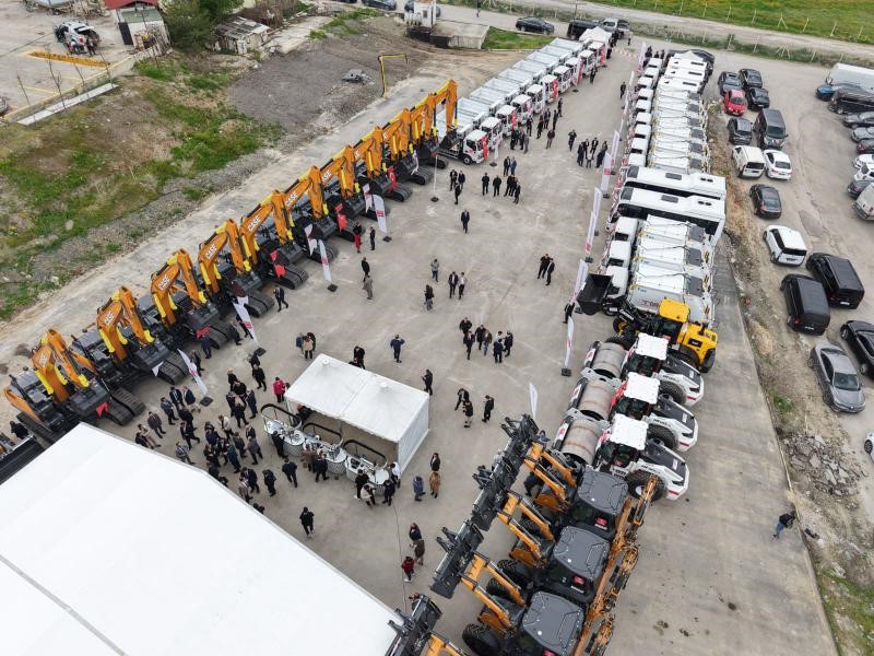 Başkan Seçer: "Belediyelerimizin işini kolaylaştırmak için gayret sarf ediyoruz"
