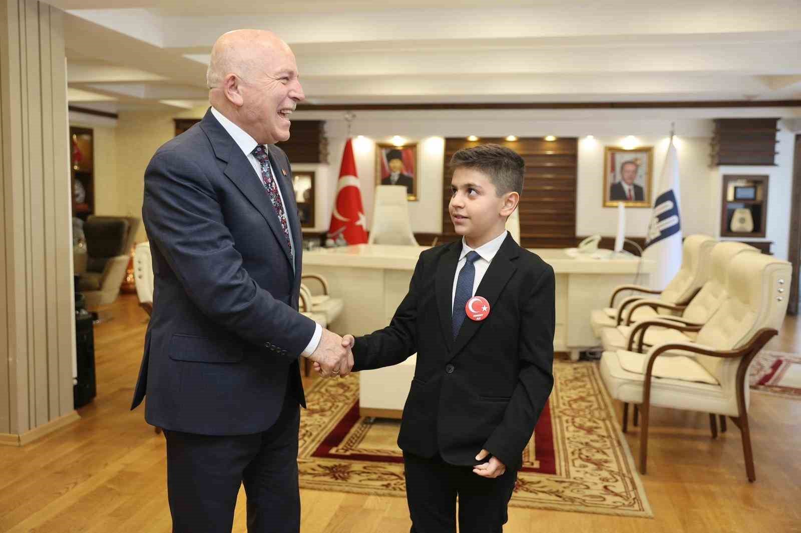 Başkan Sekmen; "Onlar gözümüzün nuru, geleceğimizin umudu"
