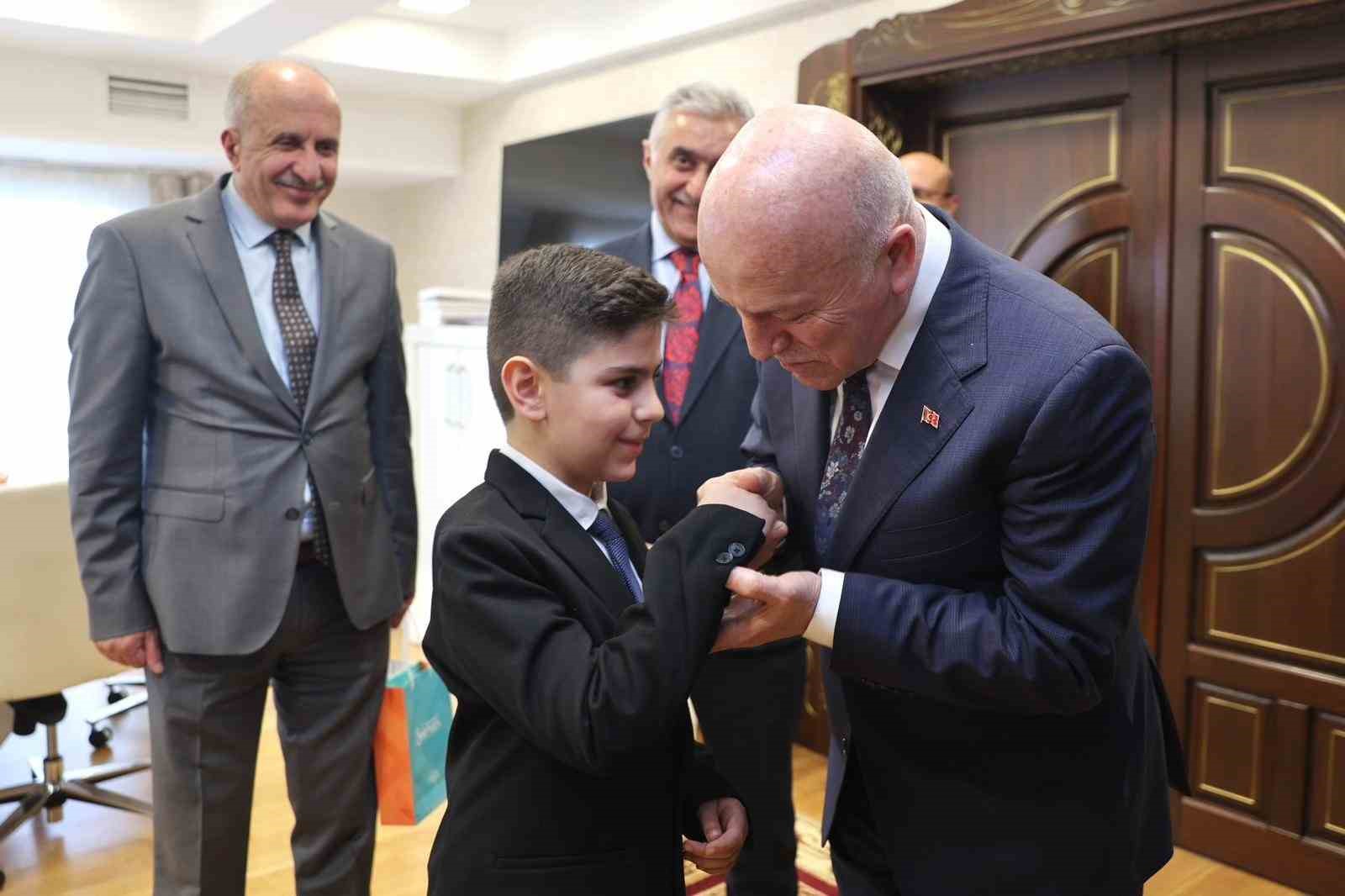 Başkan Sekmen; "Onlar gözümüzün nuru, geleceğimizin umudu"
