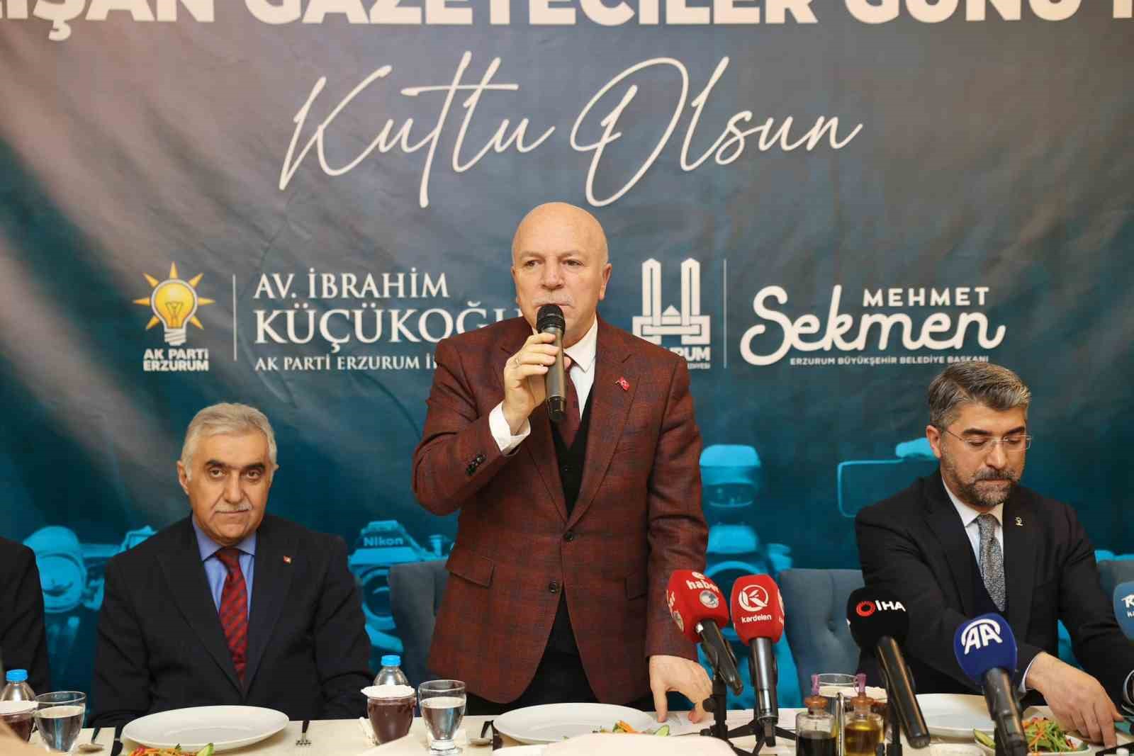 Başkan Sekmen ve Küçükoğlu medya mensuplarıyla buluştu
