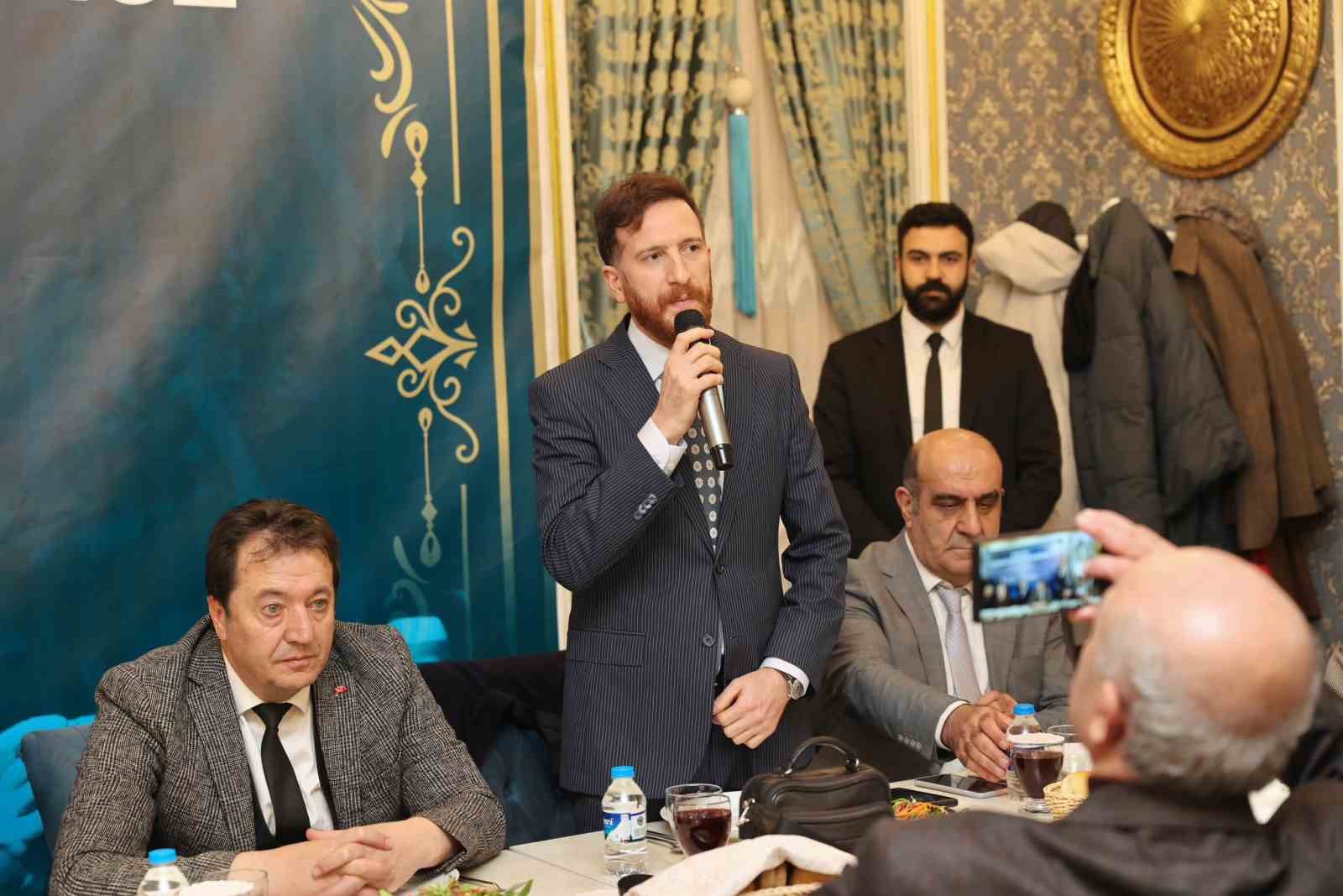 Başkan Sekmen ve Küçükoğlu medya mensuplarıyla buluştu
