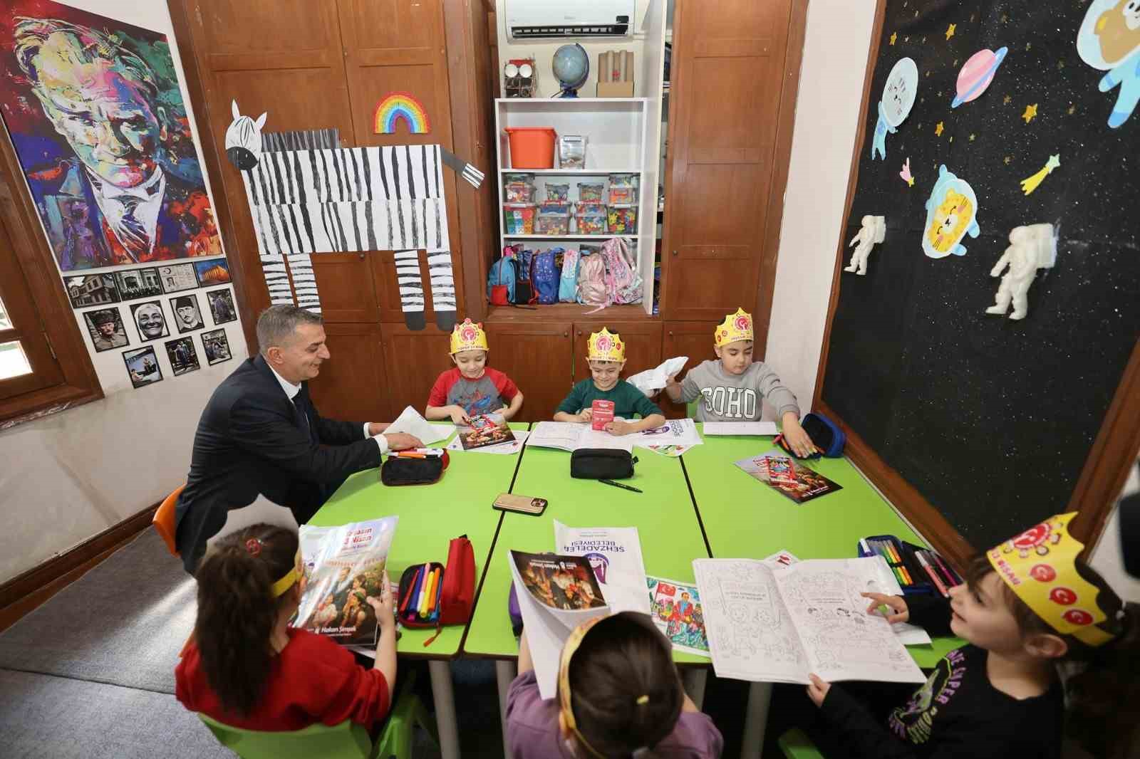 Başkan Şimşek 23 Nisan’ı çocuklarla beraber geçirdi
