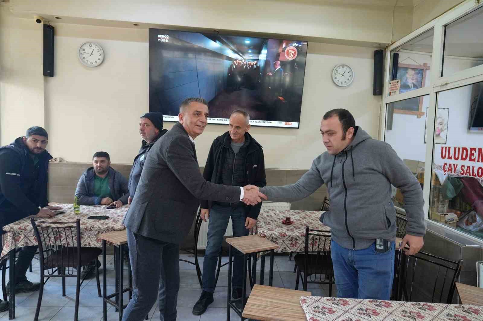 Başkan Şimşek esnafın sorunlarını dinledi
Başkan Şimşek esnafın sorunlarını dinledi