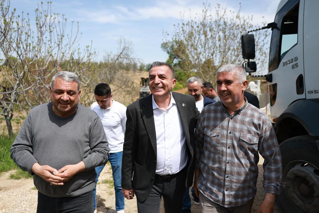 Başkan Şimşek ova yolu çalışmalarını sahada inceledi
