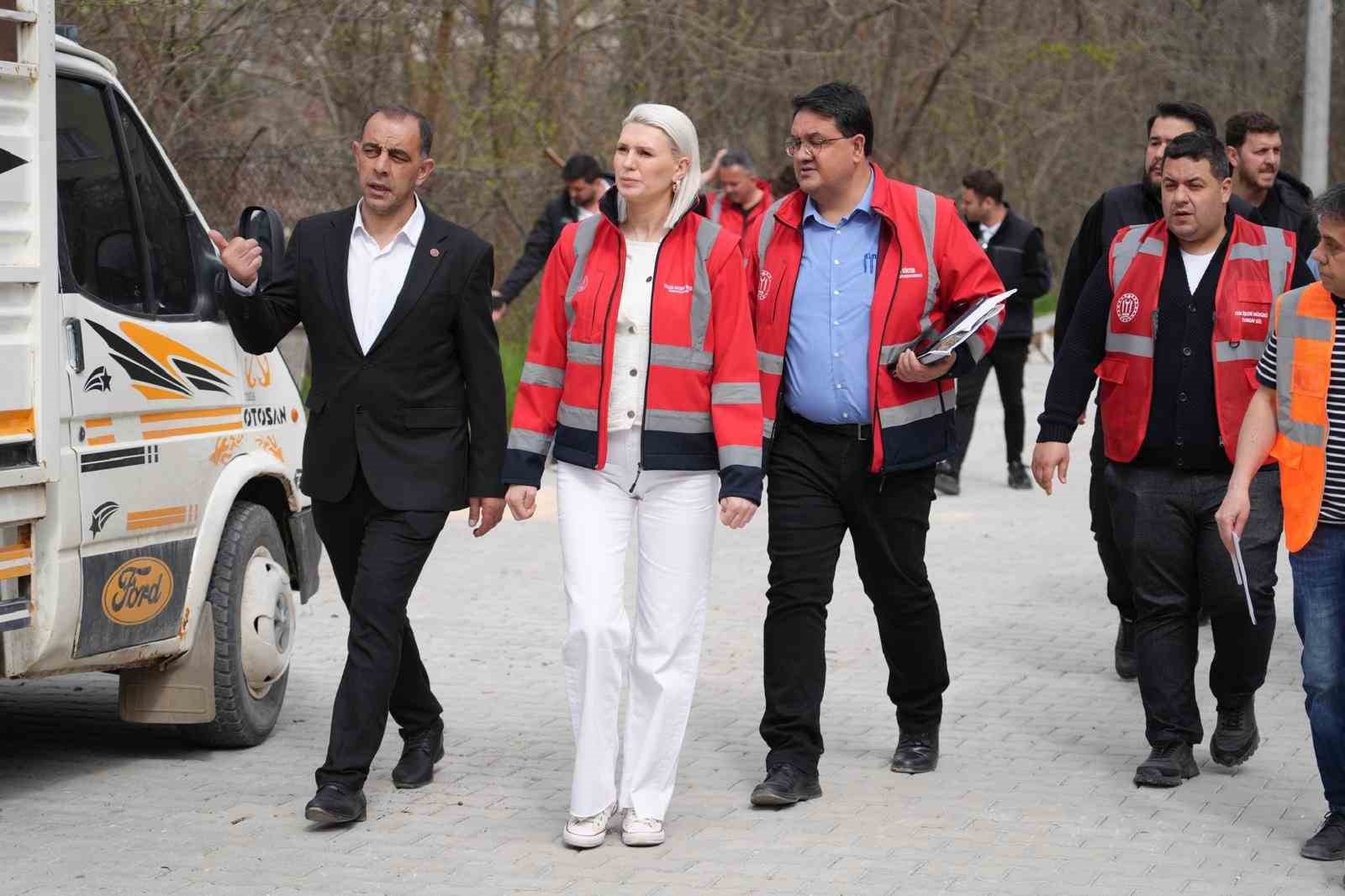 Başkan Subaşı Kayıboyu Mahallesi’ndeki çalışmaları inceledi
