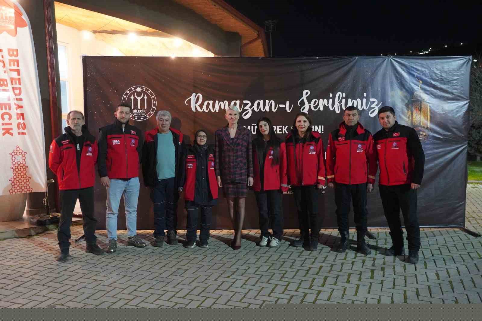 Başkan Subaşı STK temsilci ve üyelerini iftarda ağırladı
