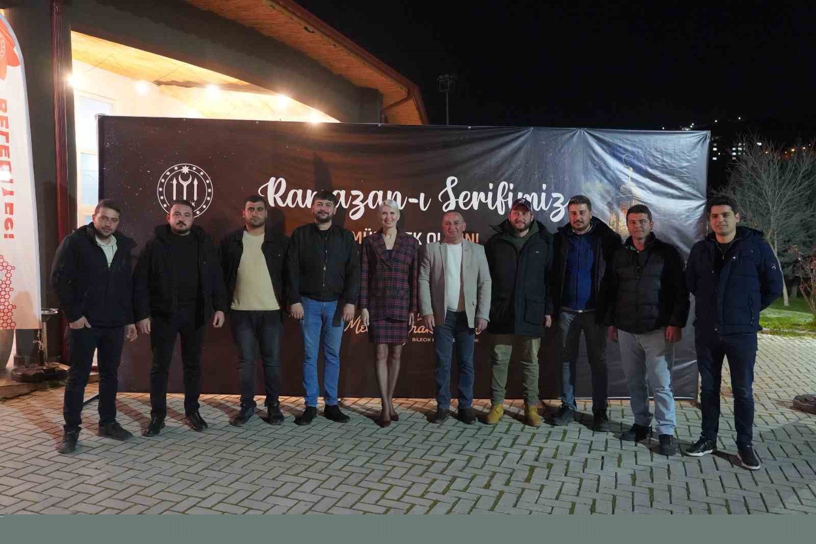 Başkan Subaşı STK temsilci ve üyelerini iftarda ağırladı
