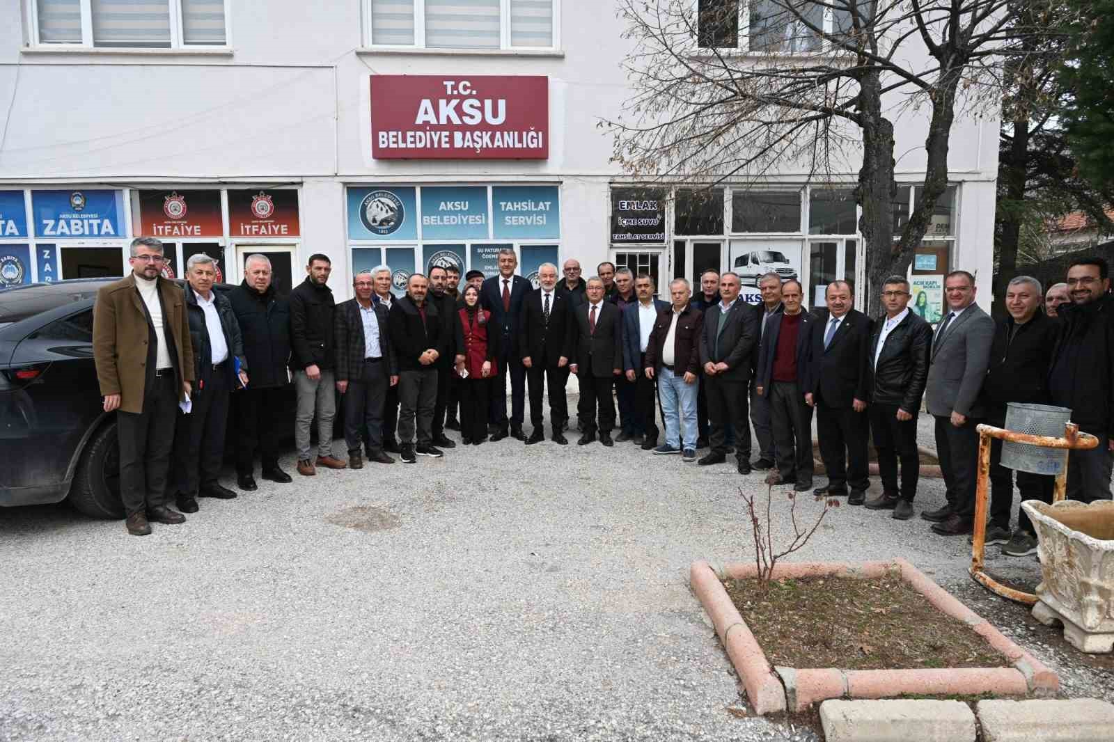 Başkan Şükrü Başdeğirmen Aksu’da muhtarların taleplerini dinledi
Başkan Şükrü Başdeğirmen Aksu’da muhtarların taleplerini dinledi