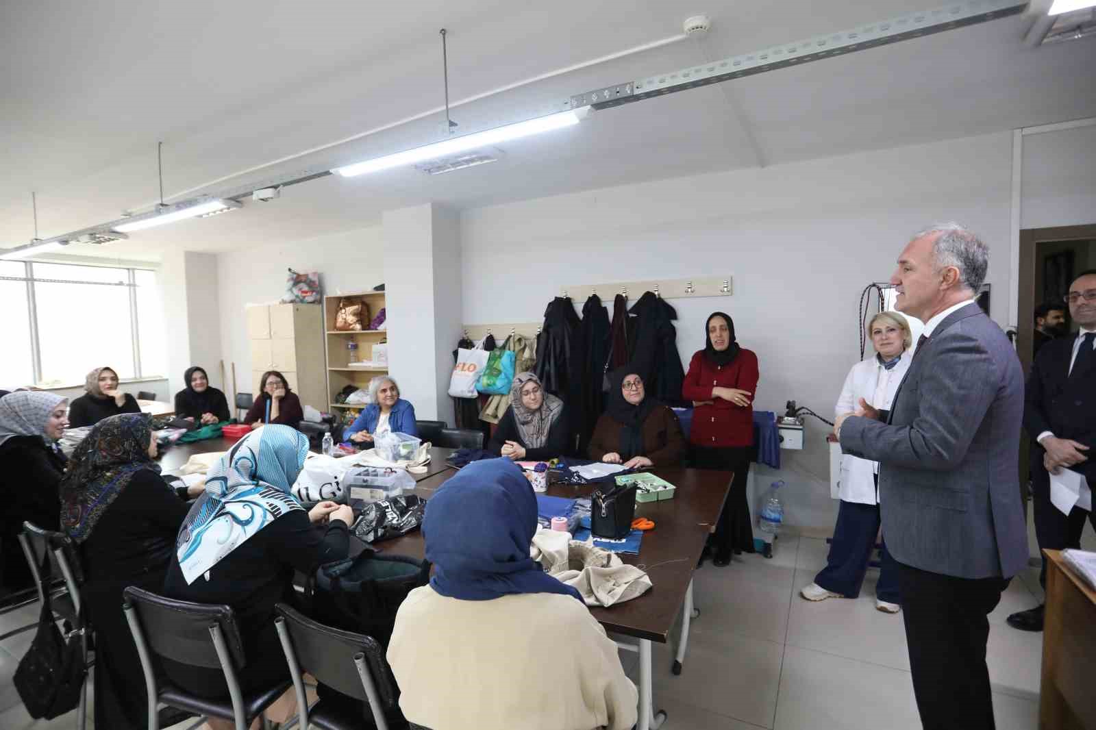 Başkan Taban’dan İNESMEK kursiyerlerine ziyaret
