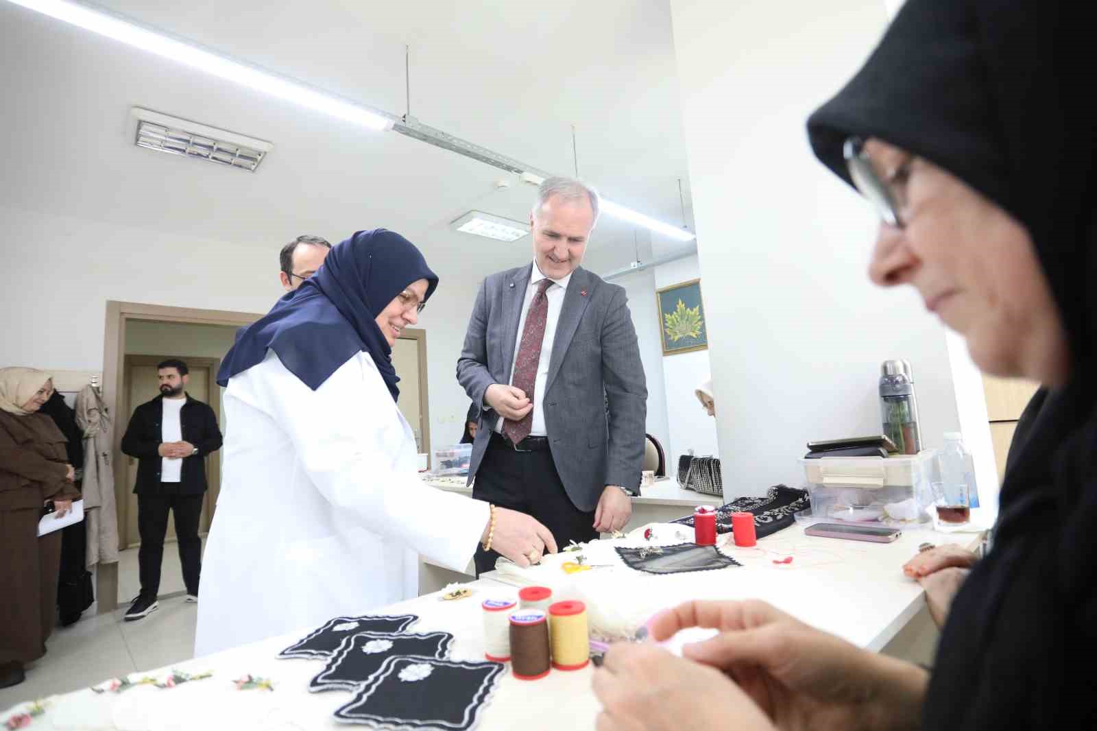 Başkan Taban’dan İNESMEK kursiyerlerine ziyaret
