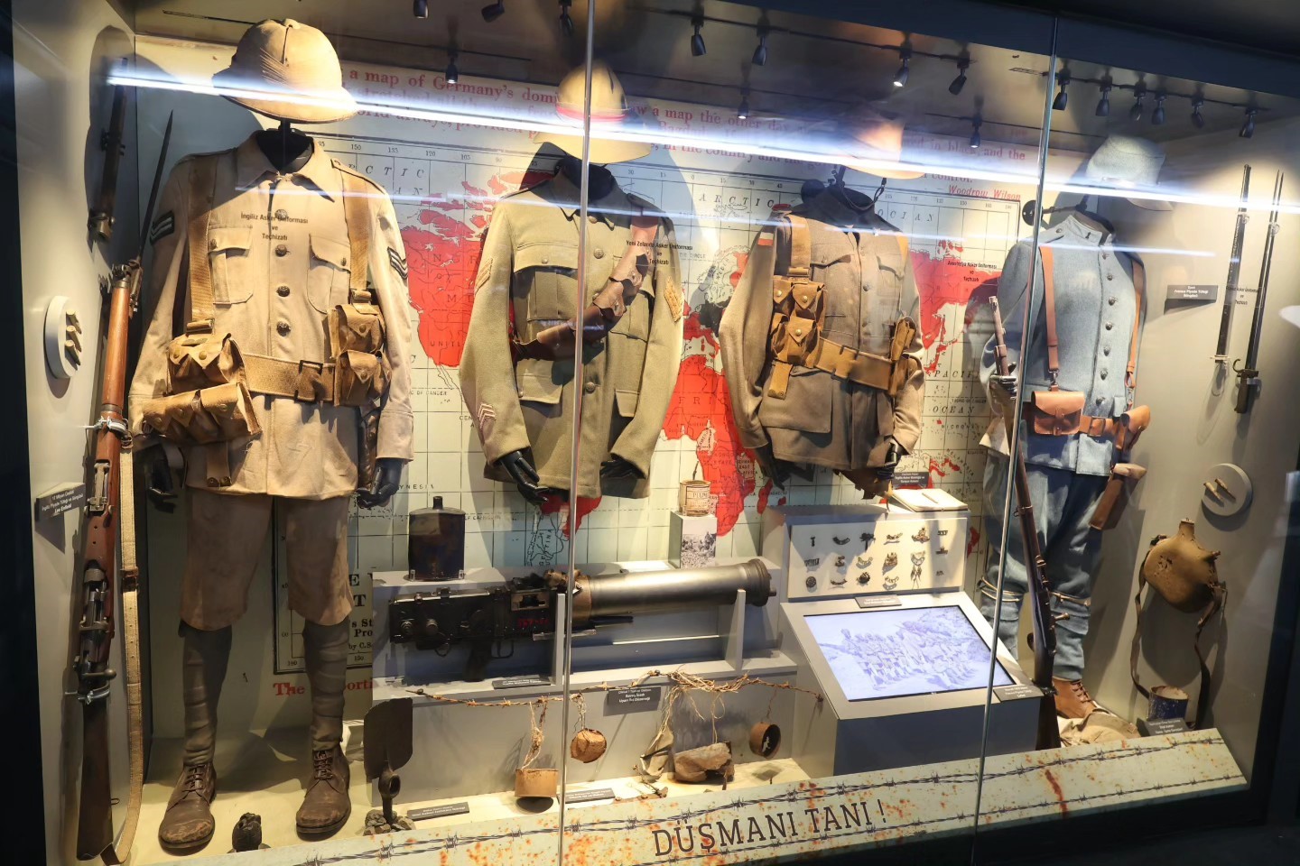 Başkan Tatık, Çanakkale Savaşları Mobil Müzesinde vatandaşlarla bir araya geldi
