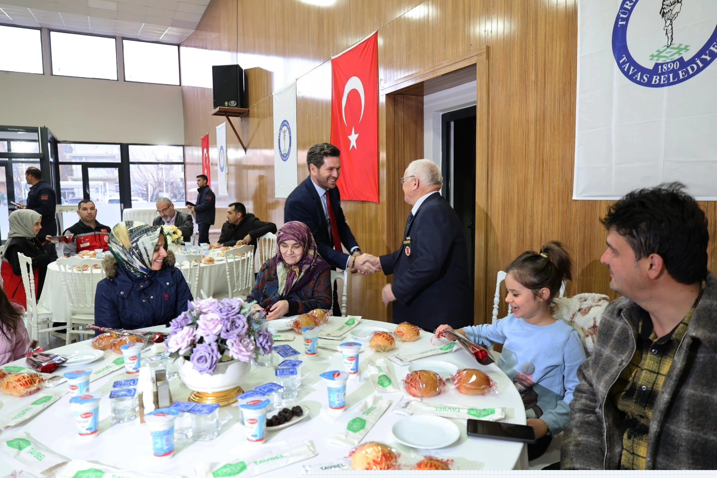 Başkan Tatık, şehit aileleri ve gazilerle iftar yemeğinde bir araya geldi
