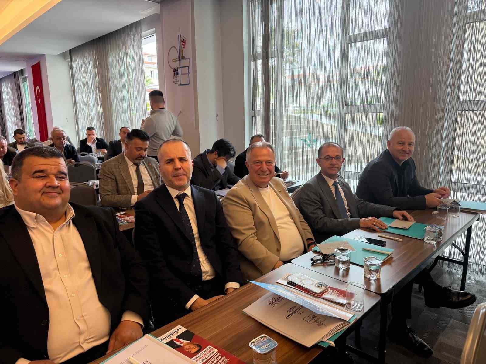 Başkan Tetik Ege Belediyeler Birliği encümen üyeliğine yeniden seçildi
