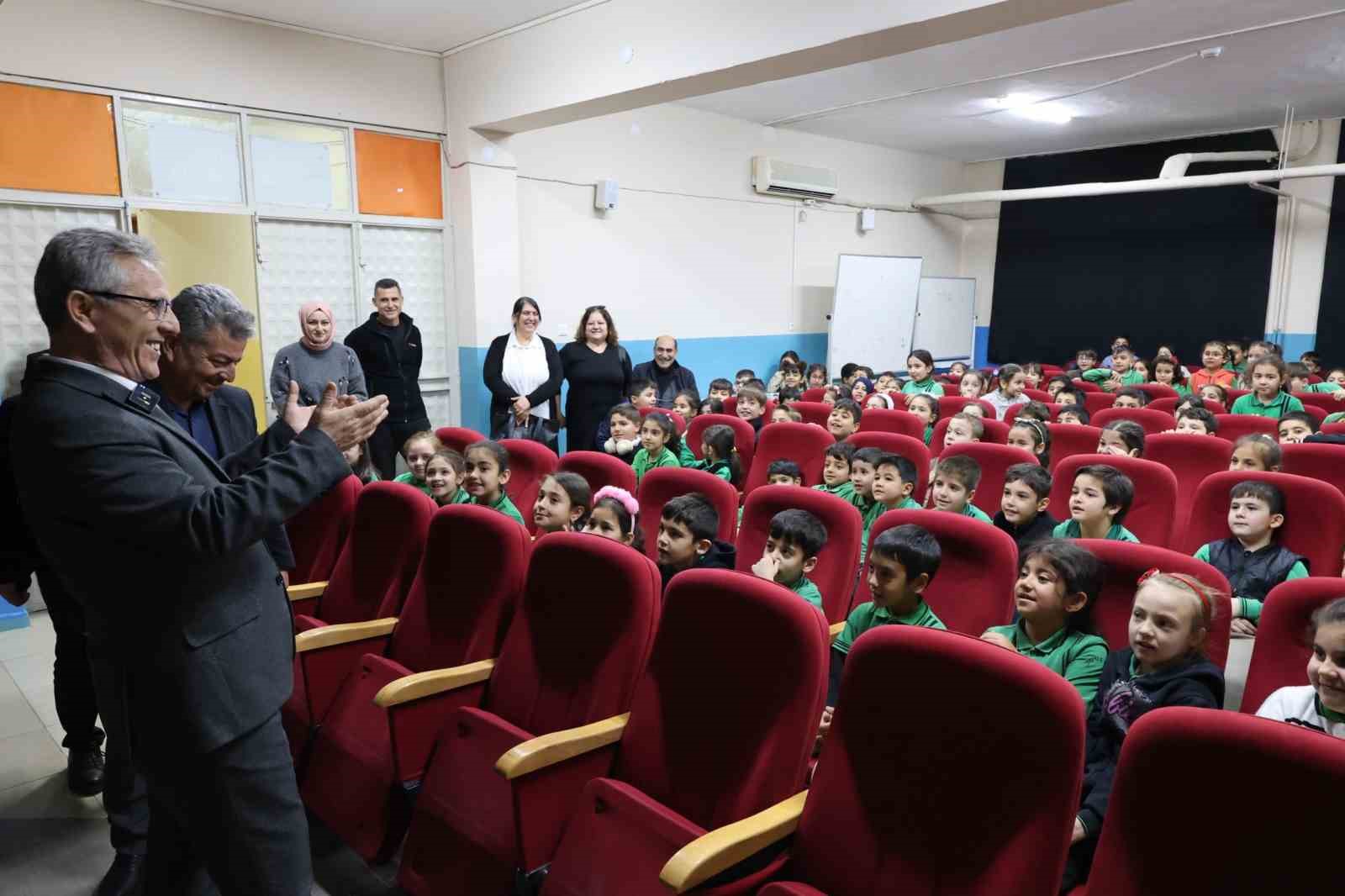 Başkan Tetik öğrencilere belediyeciliği anlattı
