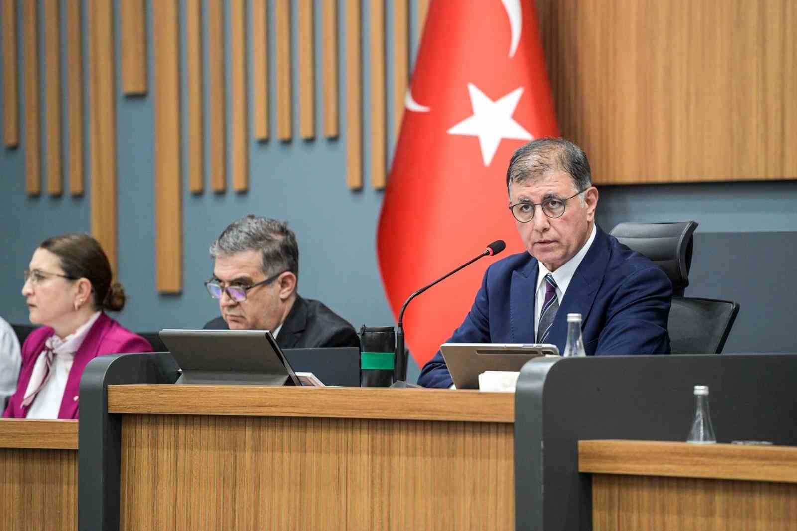 Başkan Tugay: "Bu şehrin başını öne eğdirmeyeceğiz"
