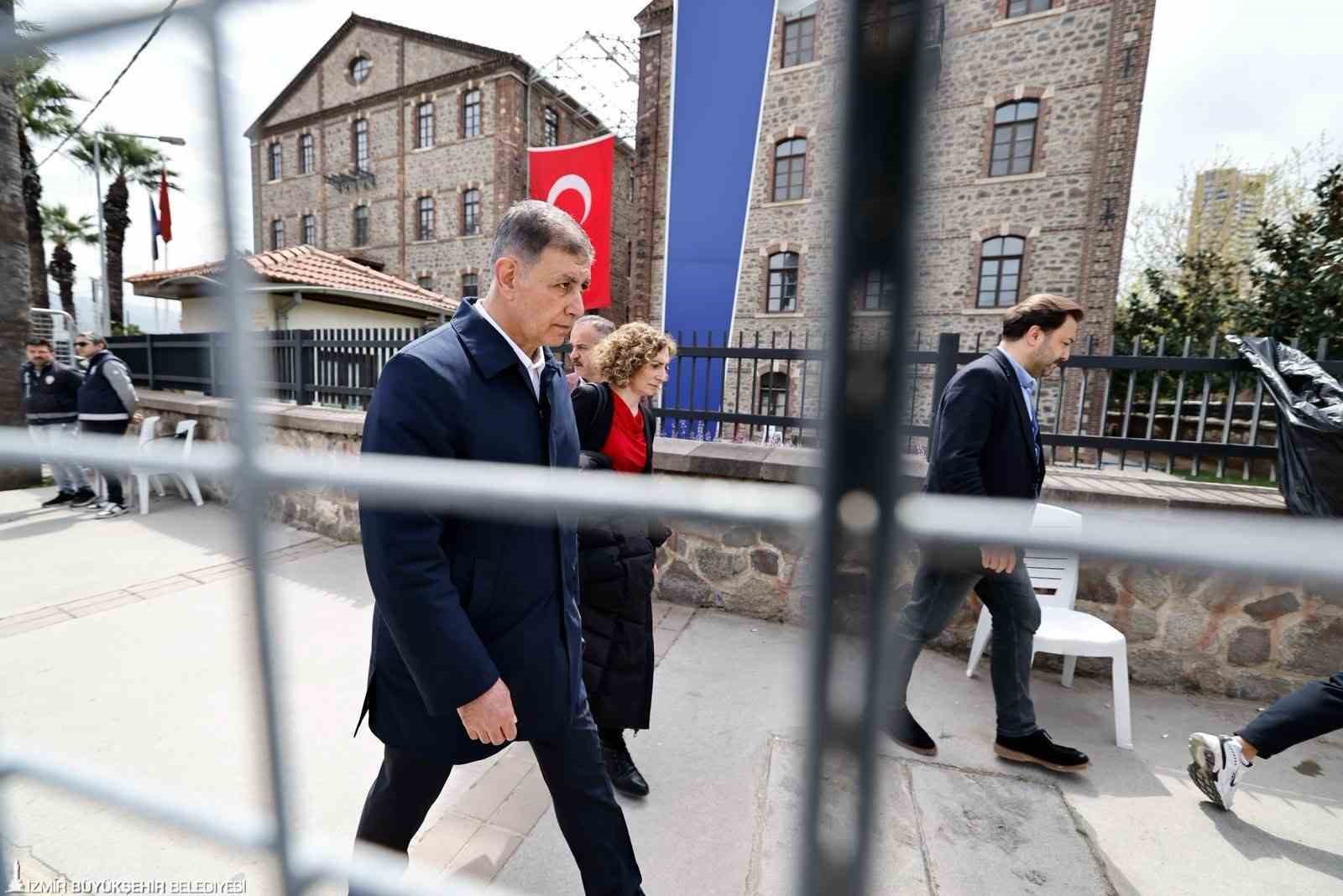 Başkan Tugay: "Meslek Fabrikası için mücadele sürecek"
