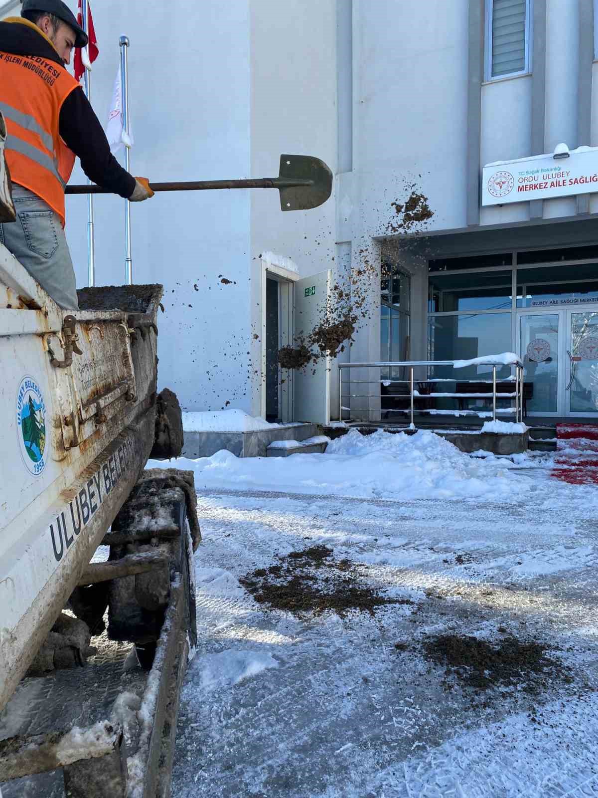 Başkan Türkcan: "Ulubey’in tüm yolları açık"
