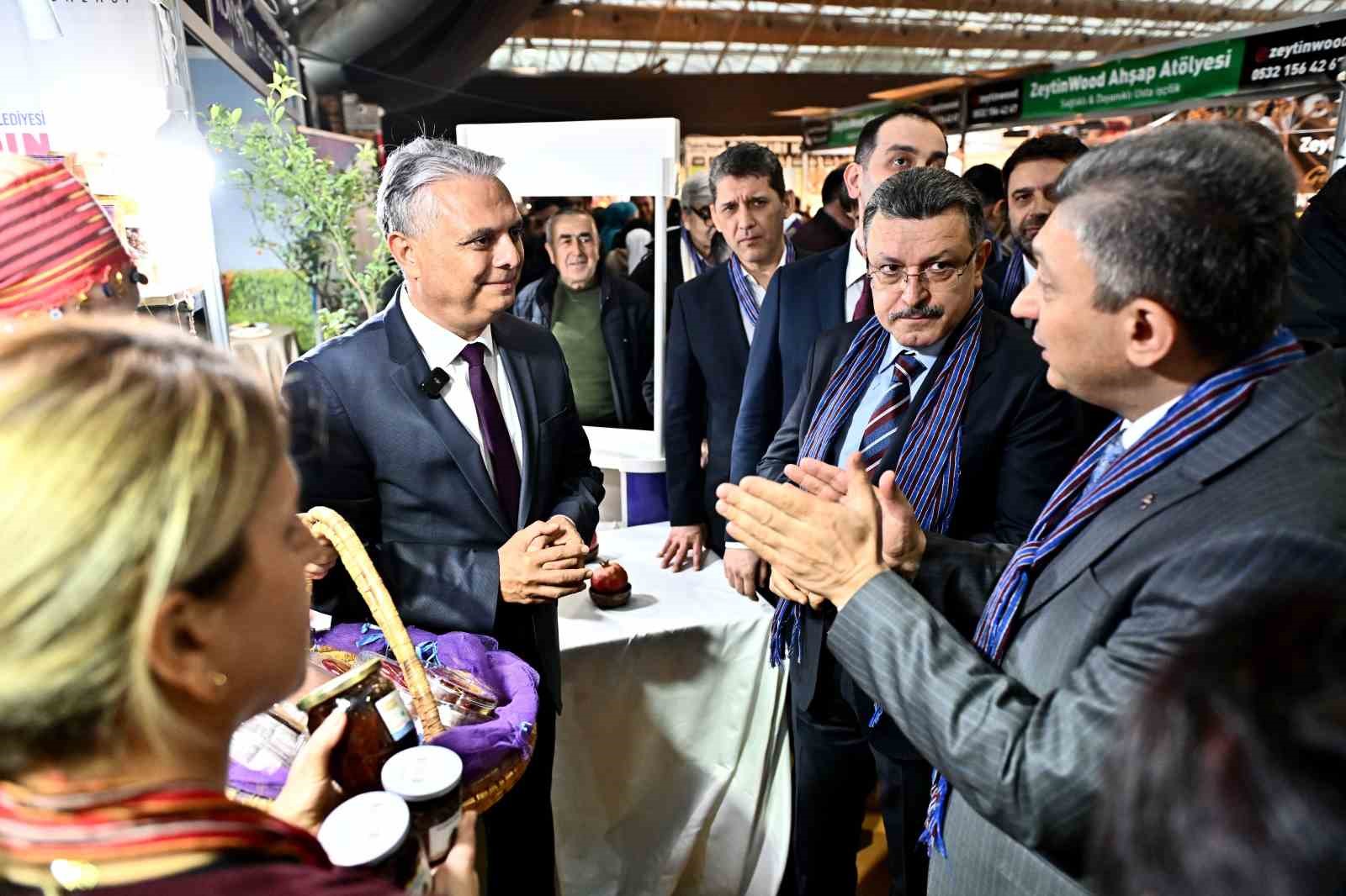 Başkan Uysal, ‘Trabzon Tanıtım Günleri’nde
