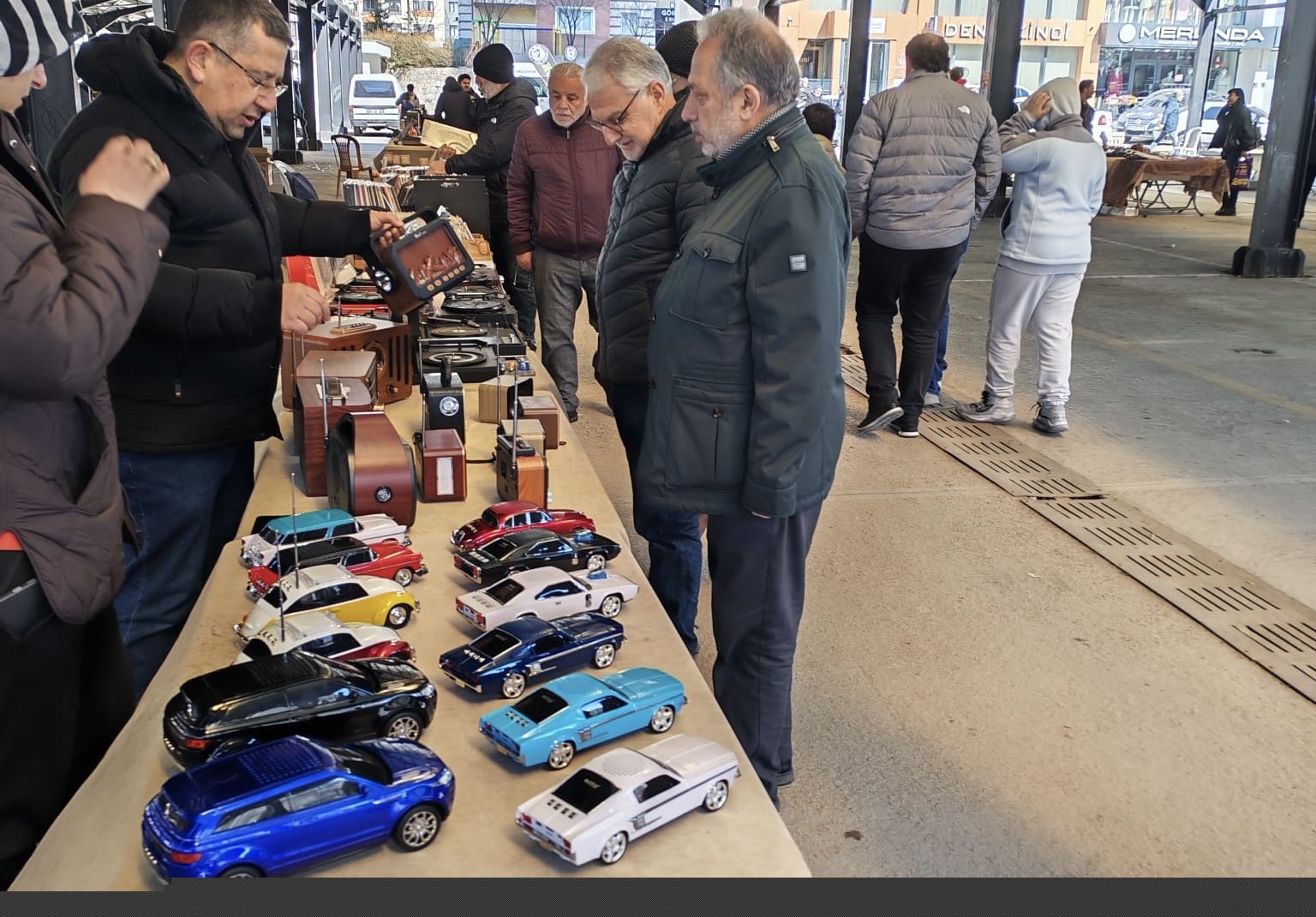 Başkan Yalçın Antika Pazarı’nda
