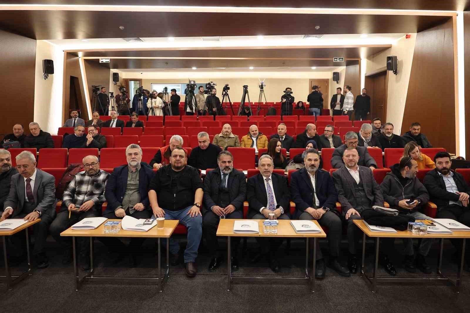 Başkan Yalçın: "Hizmet, yatırım ve başarıyla dolu bir yılı geride bıraktık"
Başkan Yalçın: "Hizmet, yatırım ve başarıyla dolu bir yılı geride bıraktık"