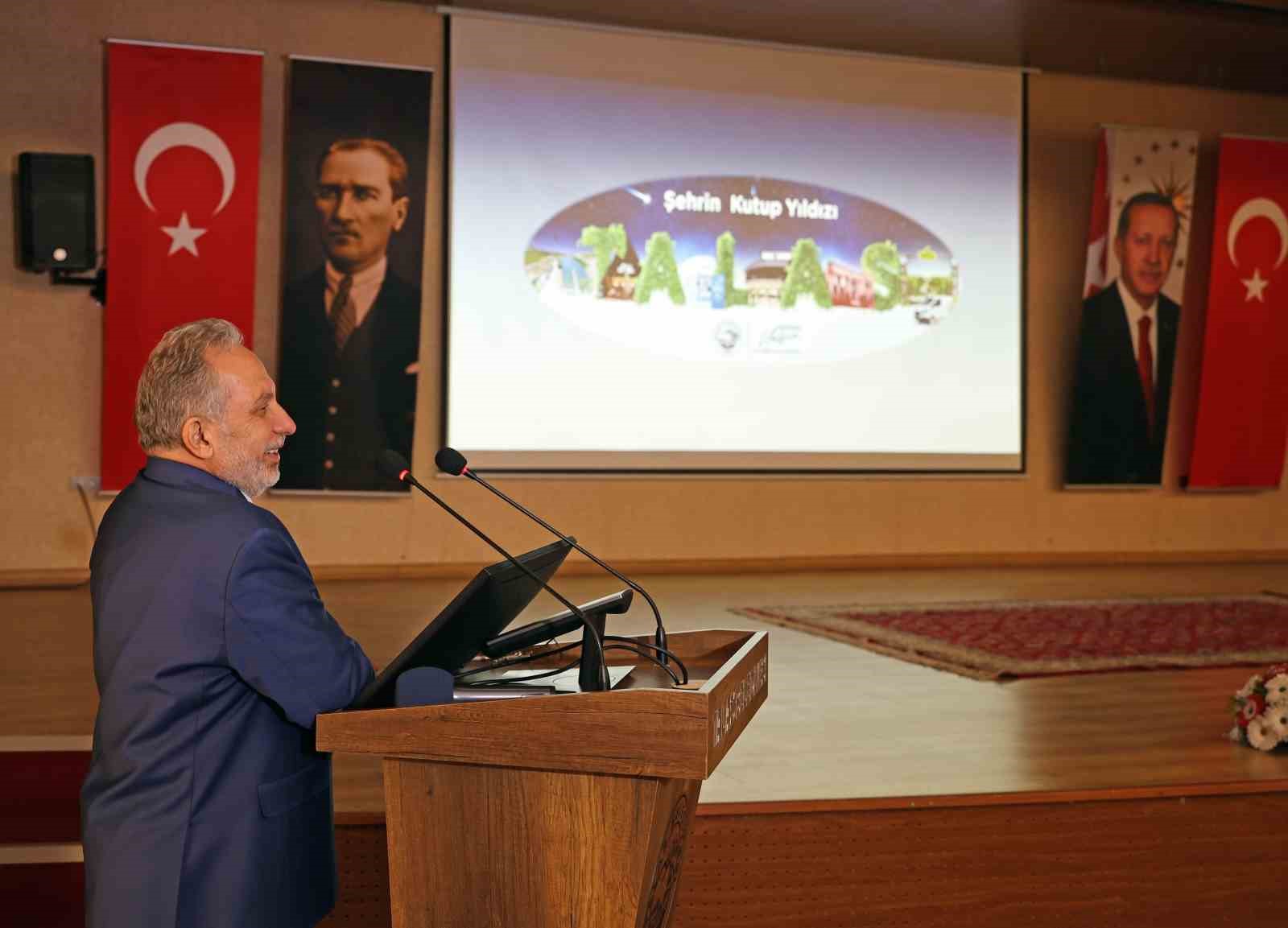 Başkan Yalçın’dan meclis üyelerine icraat sunumu
Başkan Yalçın’dan meclis üyelerine icraat sunumu
