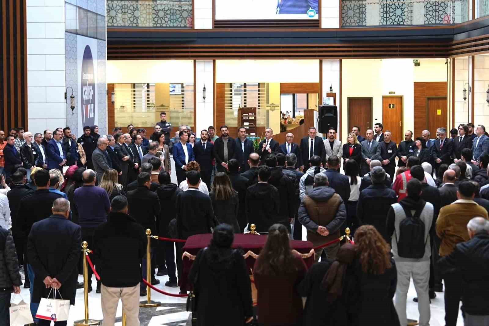 Başkan Yeğin mesai arkadaşlarıyla iftarda buluştu: "Sancaktepe’de büyük bir aileyiz"
