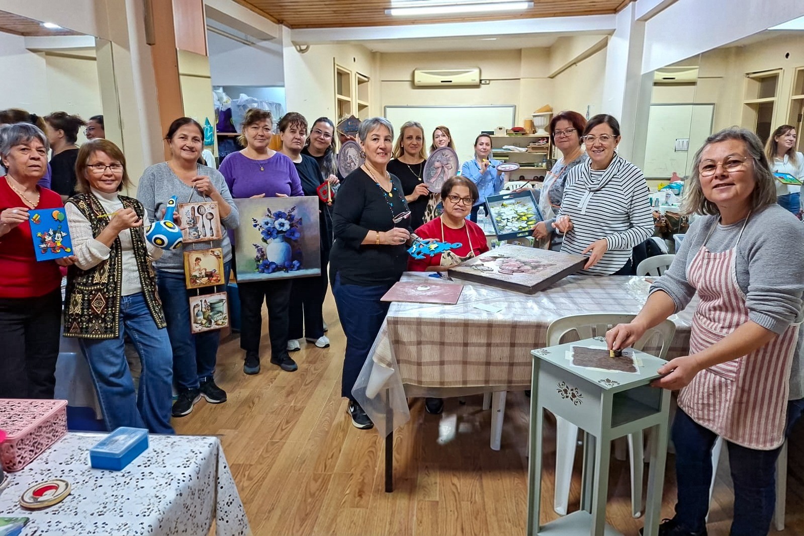 Başkan Yetişkin: "Efeler’i kadınların geleceğe umutla baktığı bir kent yapmak için çalışıyoruz"
