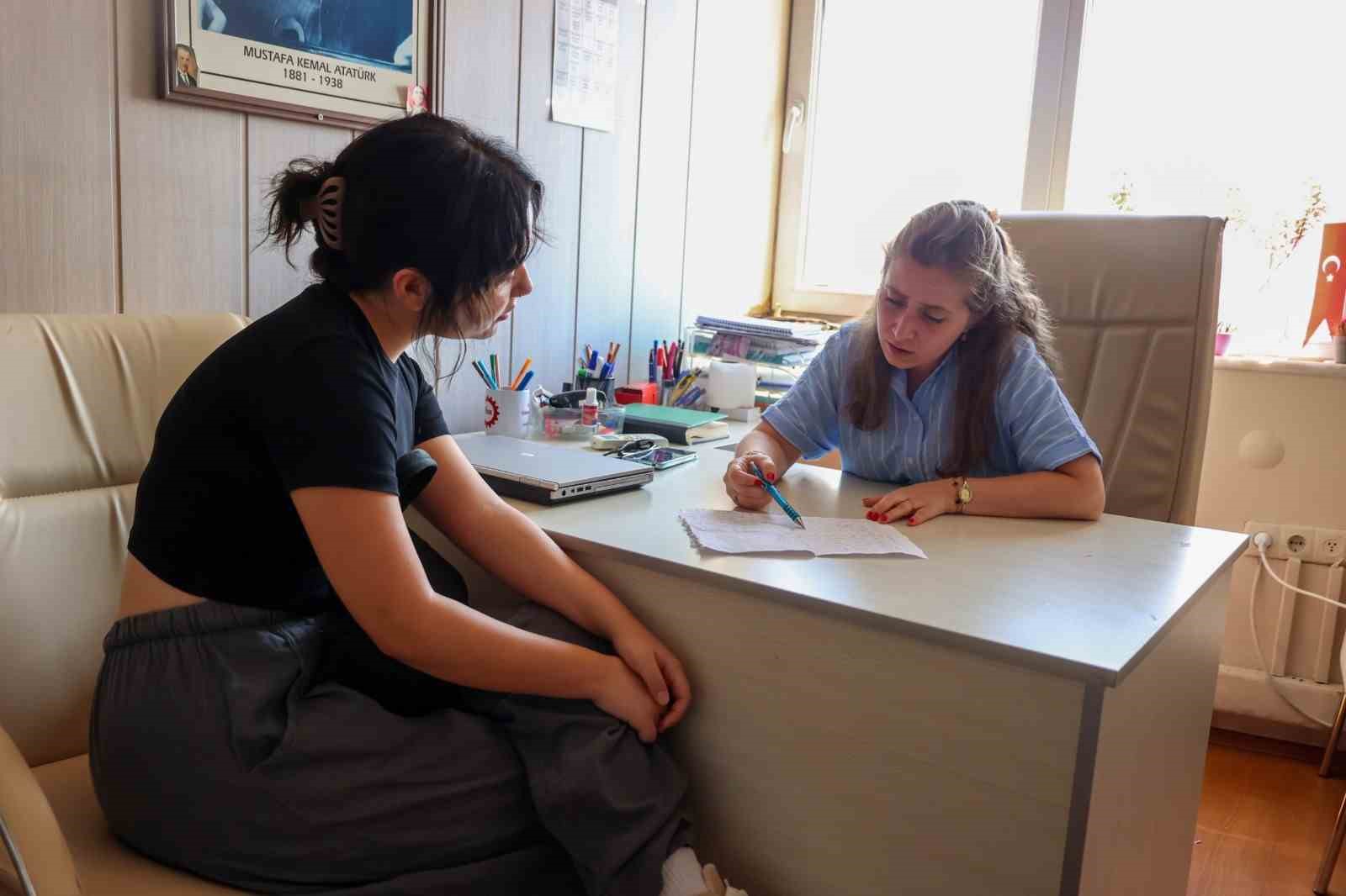 Başkan Yetişkin: "Efeler’i kadınların geleceğe umutla baktığı bir kent yapmak için çalışıyoruz"
