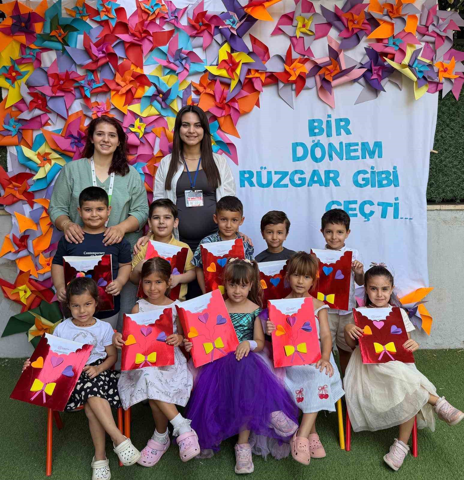 Başkan Yetişkin: "Efeler’i kadınların geleceğe umutla baktığı bir kent yapmak için çalışıyoruz"
