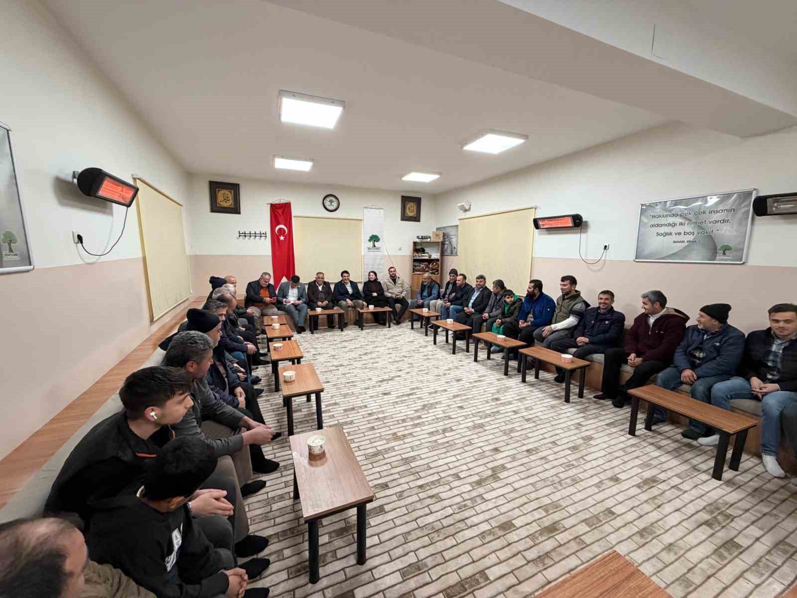 Başkan Yılmaz’dan bir günde 9 mahalleye ziyaret
Başkan Yılmaz’dan bir günde 9 mahalleye ziyaret