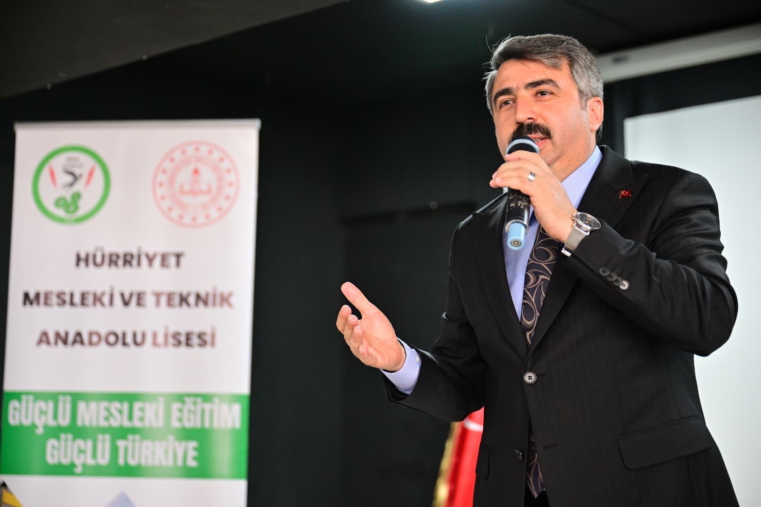 Başkan Yılmaz’dan gençlere tavsiyeler
