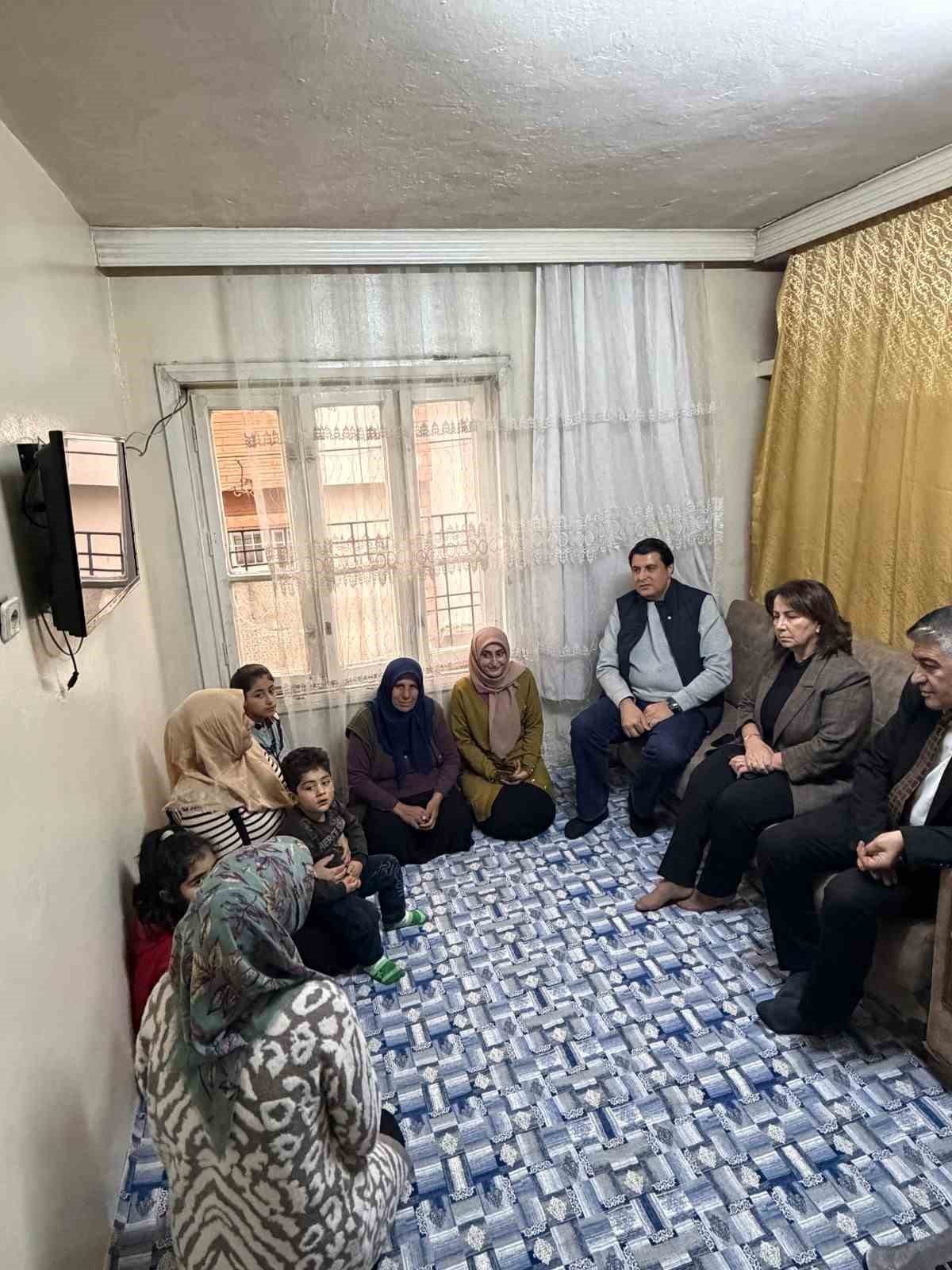 Başkan Yılmaz’dan Ramazan ziyaretleri
Başkan Yılmaz’dan Ramazan ziyaretleri