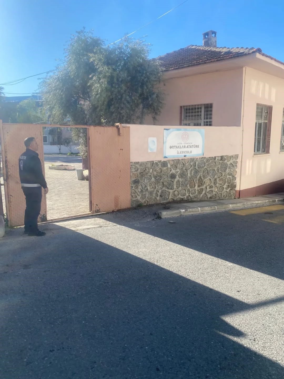 Başkan Zencirci: "Çocuklarımızın güvenliği önceliğimiz"
