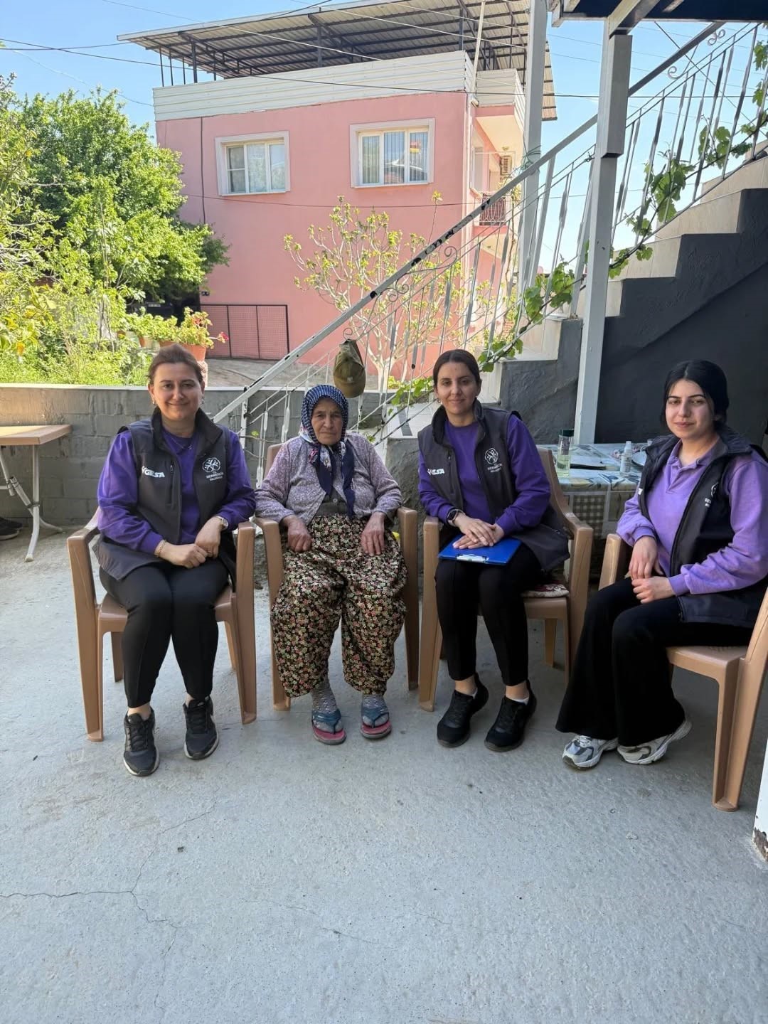 Başkan Zencirci: "Dayanışmanın gücüyle her mahalleye ulaşıyoruz"
