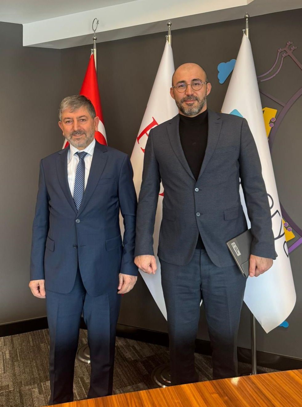 Başkan Zencirci, Ortaklar’ın doğalgazı için İstanbul’da
