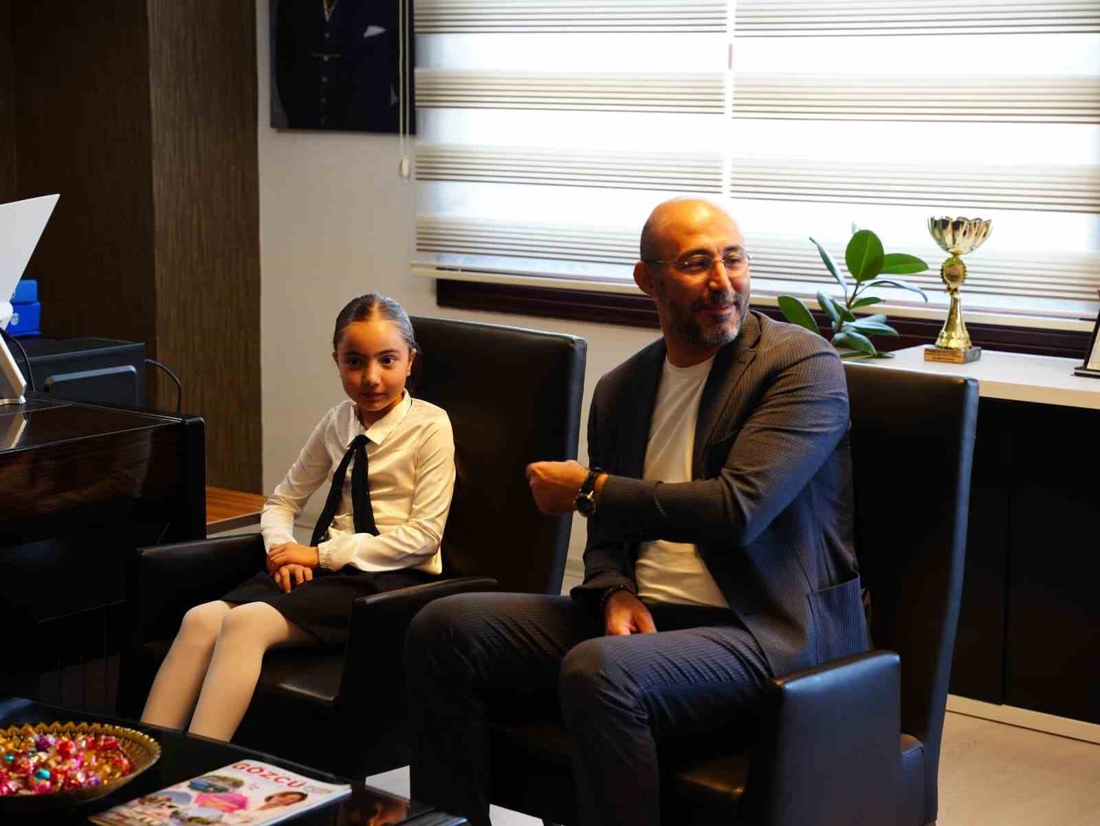 Başkan Zencirci yetkiyi, çocuklara devretti
