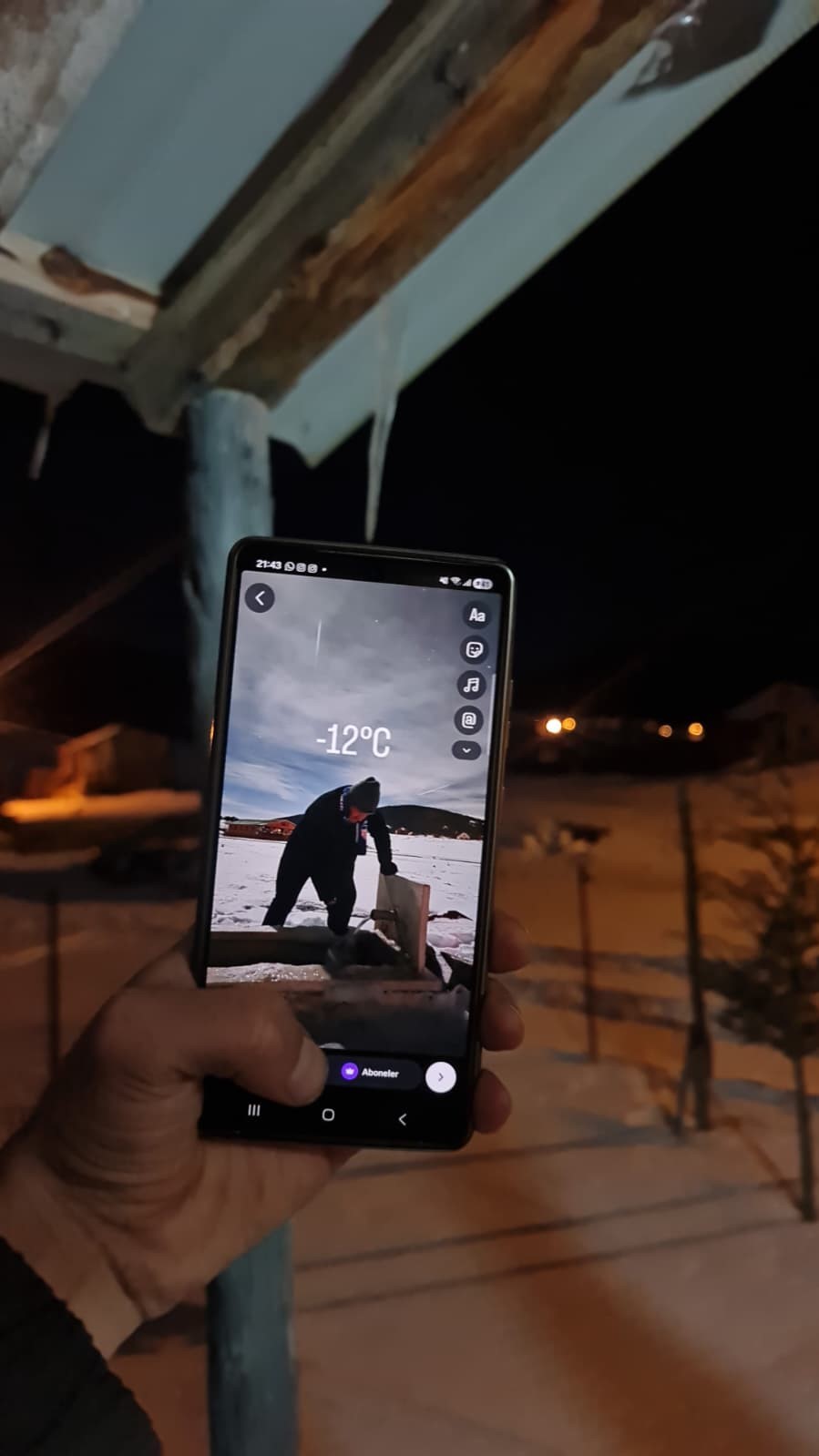 Başkent gün boyu buz kesti
