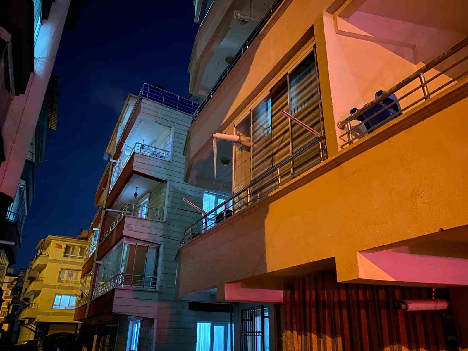 Başkent gün boyu buz kesti
