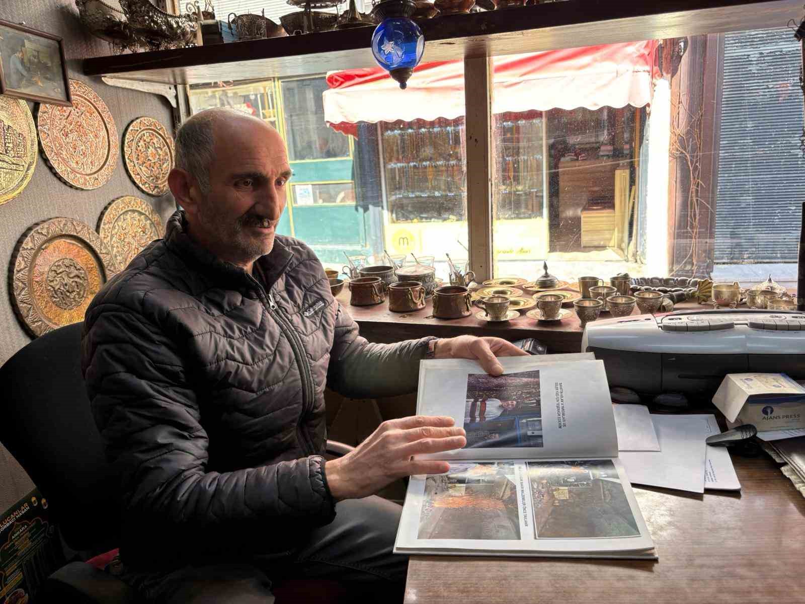 Başkent’in son bakır ustalarından Aytekin Küçük: "Bakıra talep çok ama yetişecek çırak yok"
Başkent’in son bakır ustalarından Aytekin Küçük: "Bakıra talep çok ama yetişecek çırak yok"