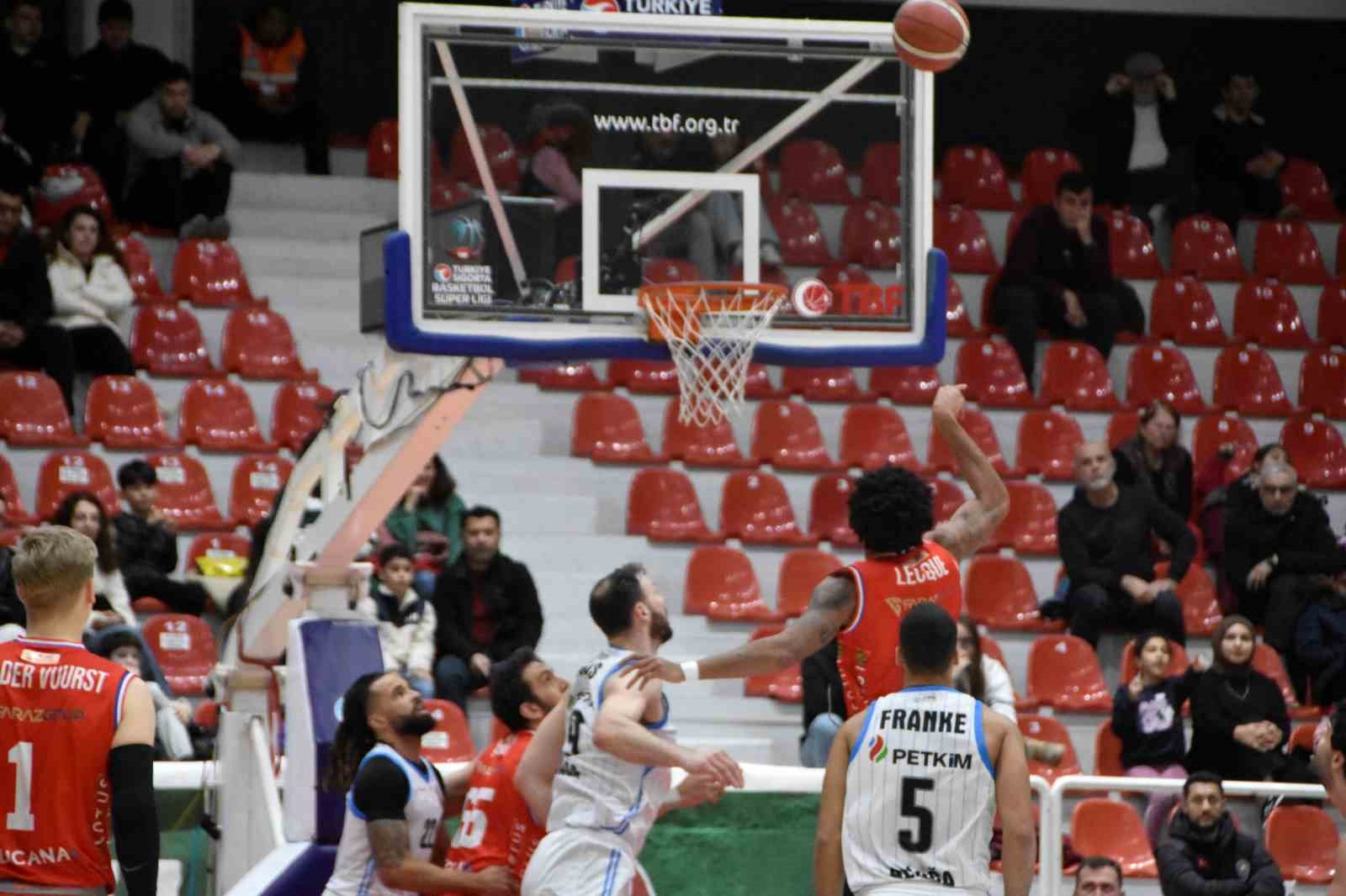 Basketbol Süper Ligi: Aliağa Petkimspor: 95 - Onvo Büyükçekmece: 104
