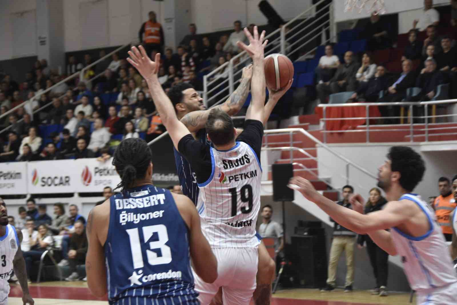 Basketbol Süper Ligi: Aliağa Petkimspor:60 - A. Efes: 85
