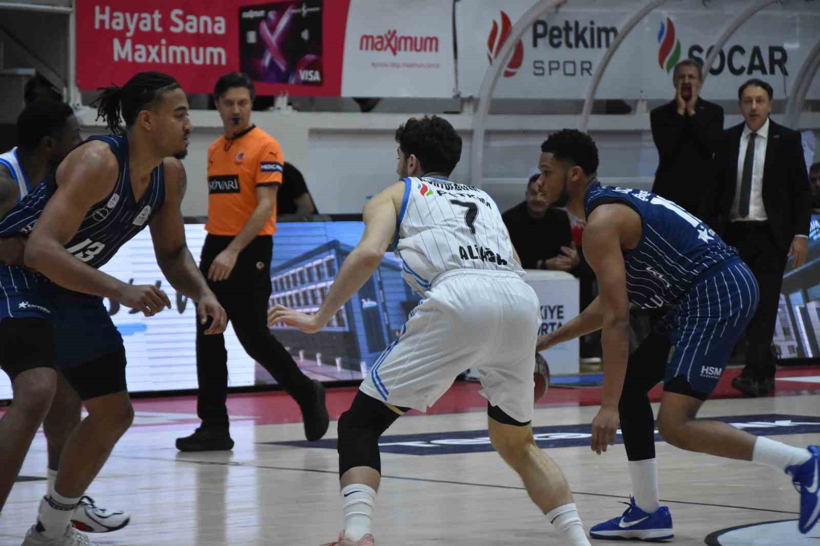 Basketbol Süper Ligi: Aliağa Petkimspor:60 - A. Efes: 85
