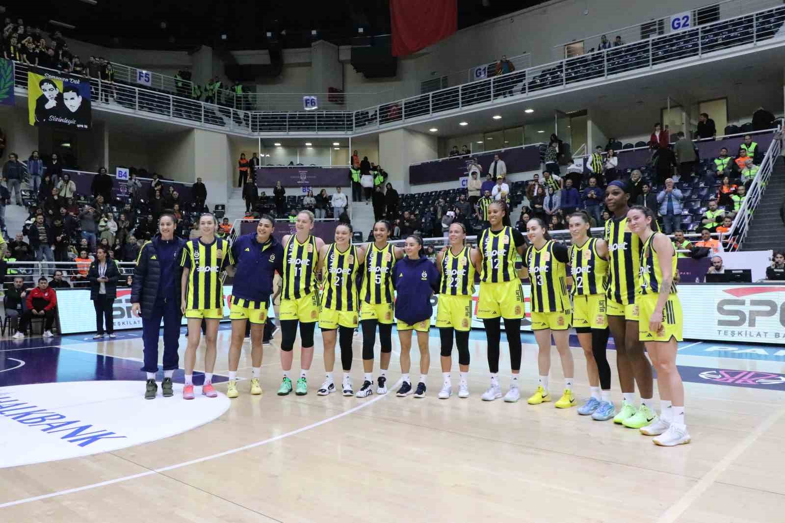 Basketbol Süper Ligi: Fenerbahçe Opet: 84 - ÇİMSA ÇBK Mersin: 66
