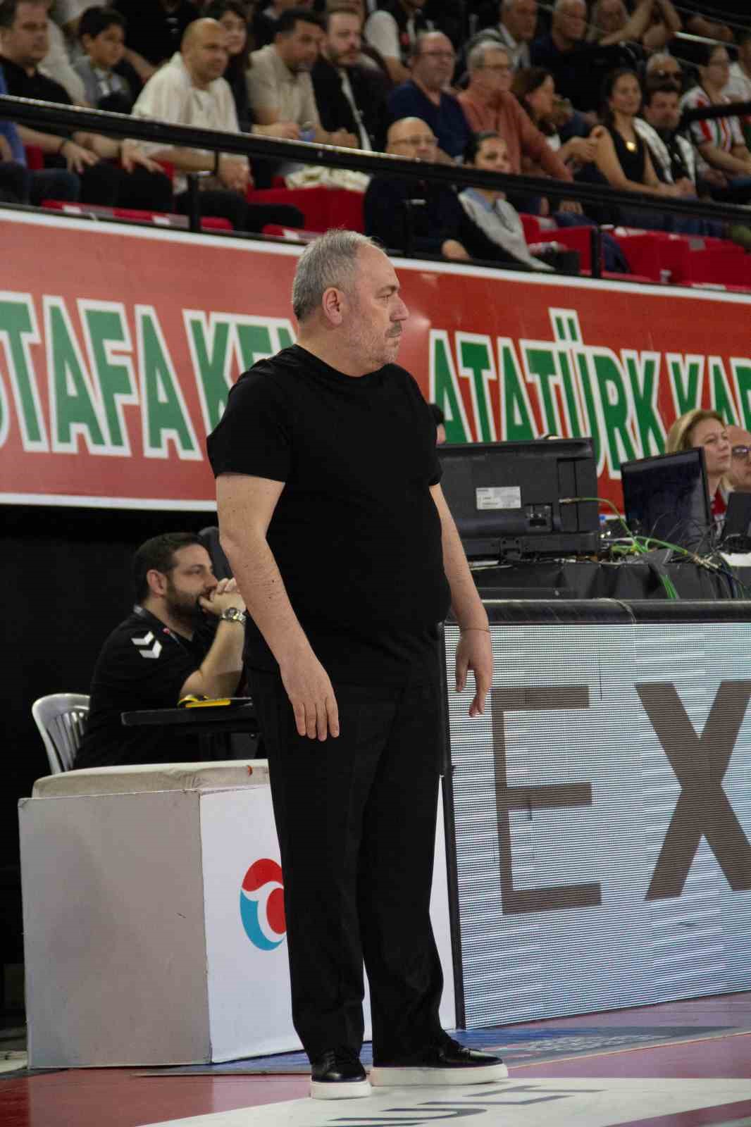 Basketbol Süper Ligi: Karşıyaka: 68 - Erokspor: 67
